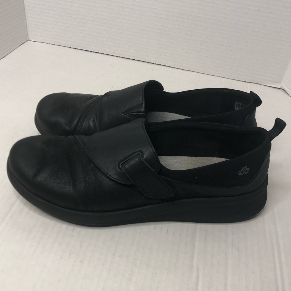 Clarks Loafers Womens Size 9.5 Cloud Steppers Black Slip On Comfort Shoes